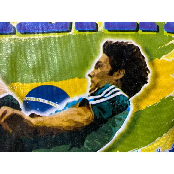 BRAZIL FOOTBALL SHIRT LARGE- HEXA BRASIL COPA DO MUNDO (BLUE - YELLOW) - Picture 5 of 11